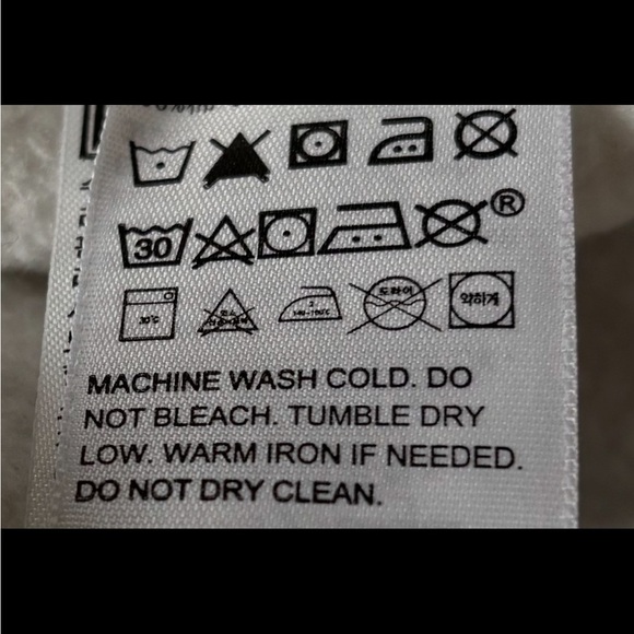 Levi’s SilverTab White Crewneck Sweatshirt - Picture 4 of 9